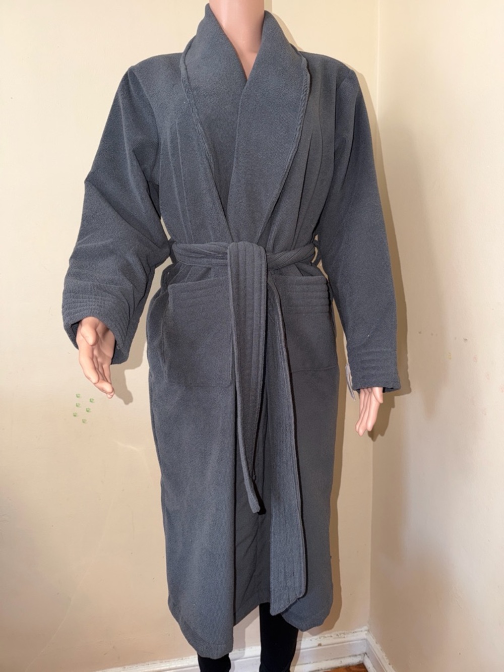 Auden Women's Gray Plush Shawl Collar Robe